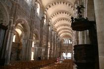 Prière à la basilique de Vézelay